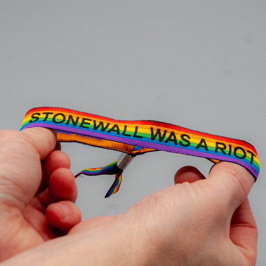 stonewall was a riot armbändchen regenbogen farben